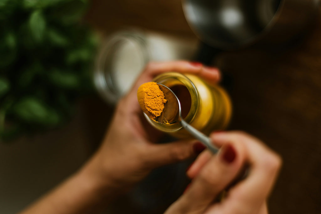 Cúrcuma e Yuzu: os ingredientes naturais que estão conquistando o skincare